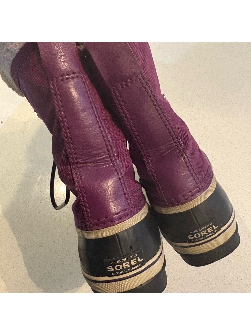 Sorel Girls Winter Boots - size 4 - Picture 4 of 6